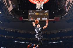 开云下载-温网力克联合杯，阿尔卡拉斯以双子星对决刷新百年纪录