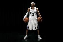 开云体育官方网站-冰与火的较量，韩国寒流如何碾过高卢雄鸡，王皓一肩扛起一个国家的重量