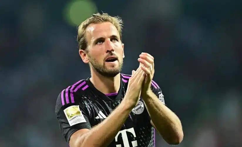 关于奥格斯堡主场大胜,豪取四连胜的信息 关于奥格斯堡主场大胜,豪取四连胜的信息