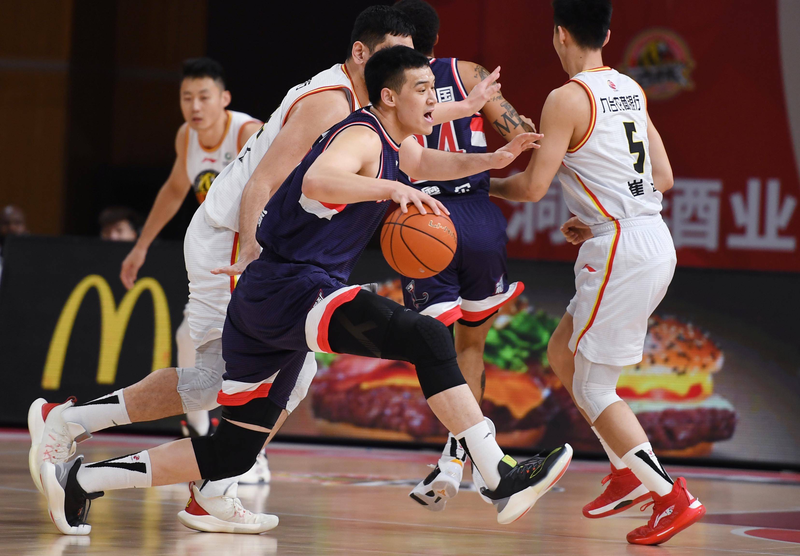 关于中国篮球聚焦,球员风采尽显的信息 关于中国篮球聚焦,球员风采尽显的信息