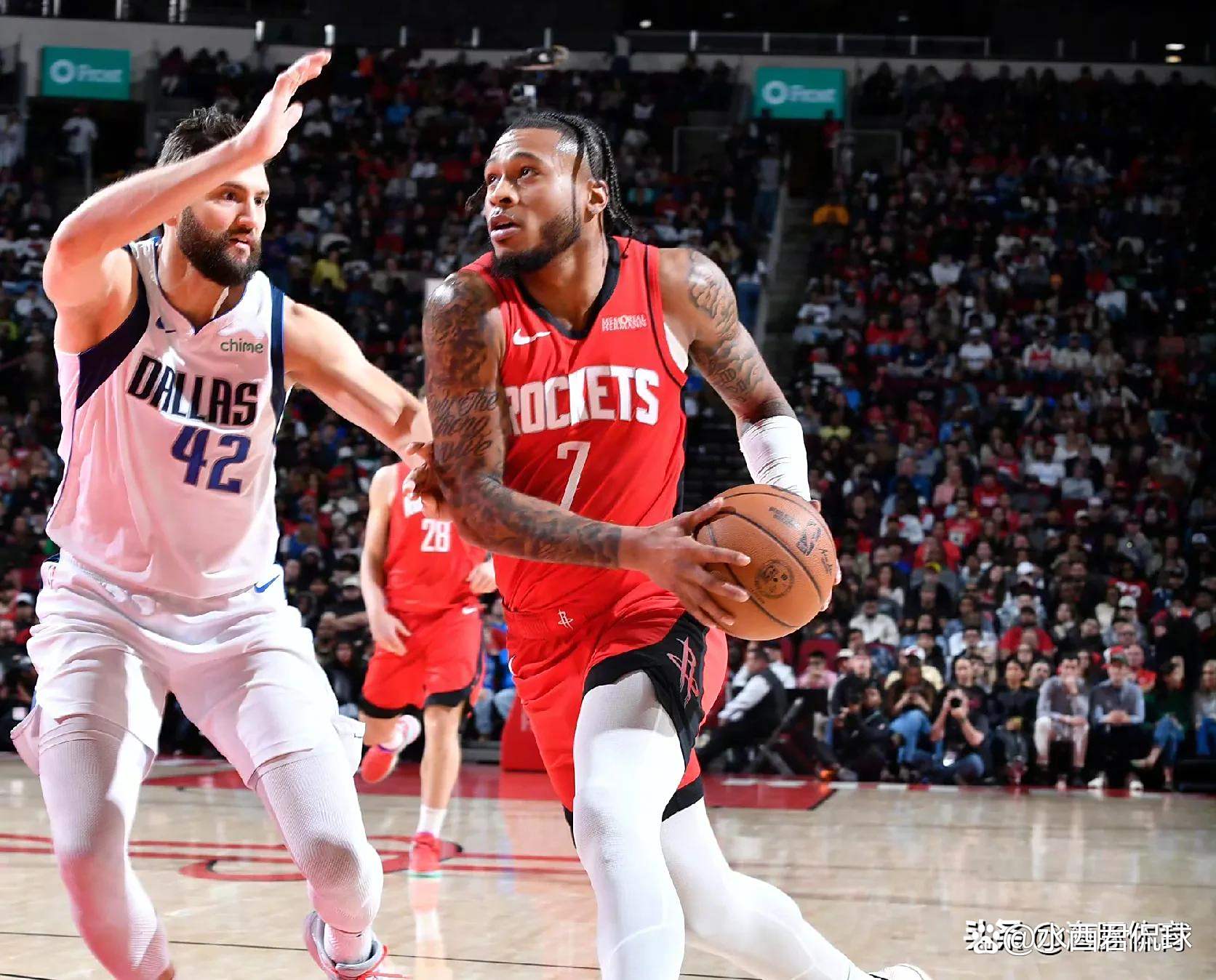 火箭主场不敌独行侠,遭到两连败 火箭主场不敌独行侠,遭到两连败