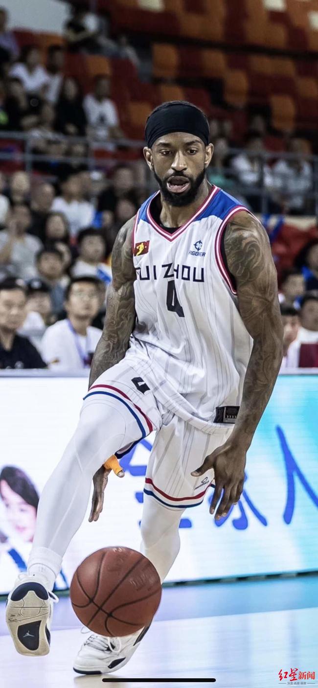 困难不足畏惧，贵州男篮永不言败抢夺胜利