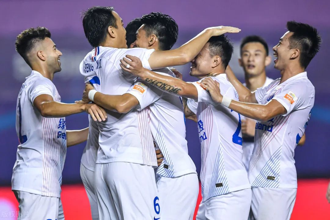 重庆力争战胜苏宁,迎接艰难挑战 重庆力争战胜苏宁,迎接艰难挑战