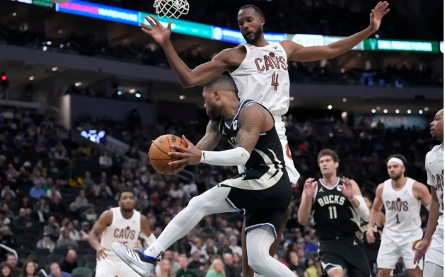 步行者横扫骑士,字母哥点燃赛场的简单介绍 步行者横扫骑士,字母哥点燃赛场的简单介绍