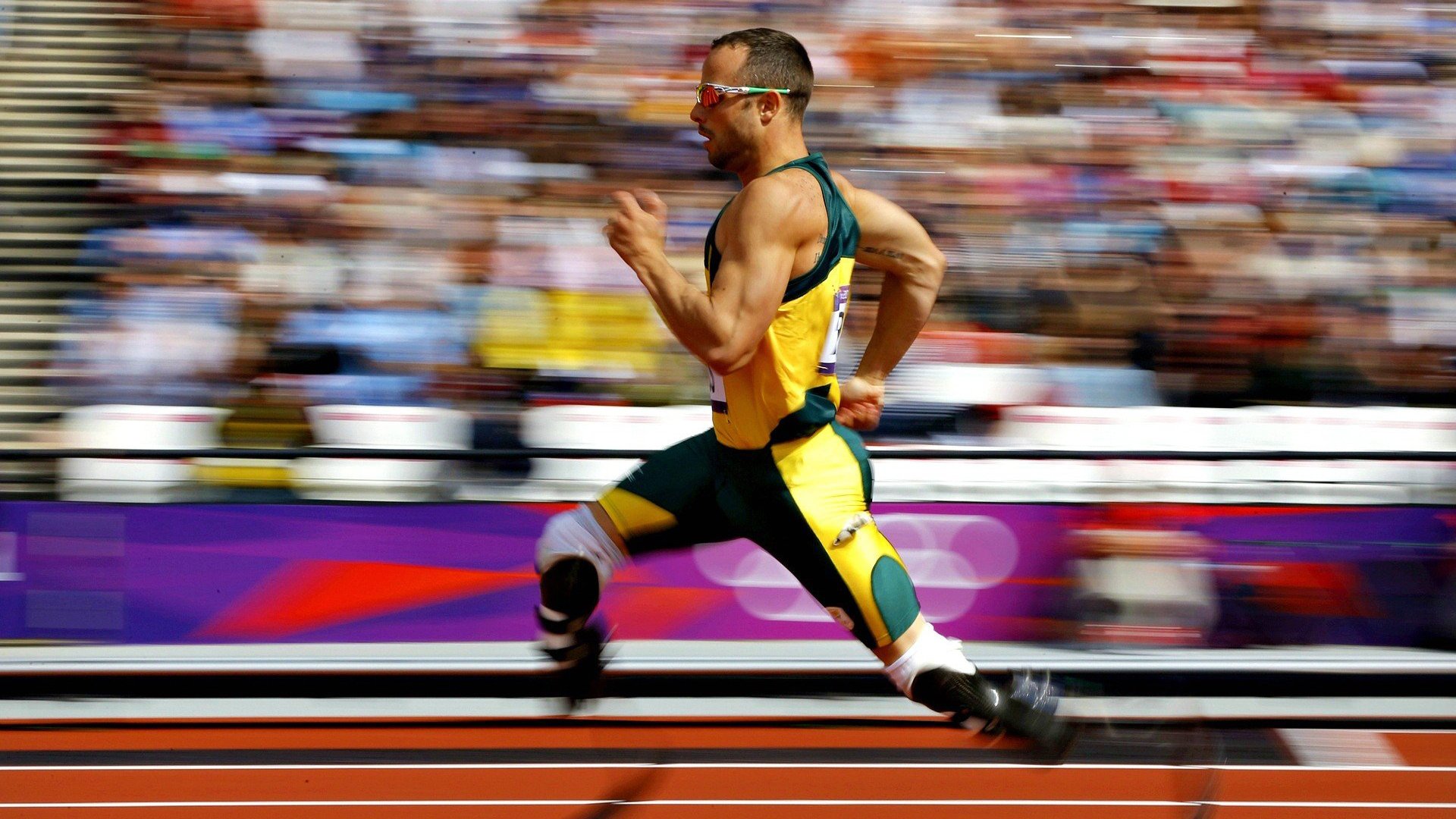 利刃与坚盾，足球之夜的双重极致震撼