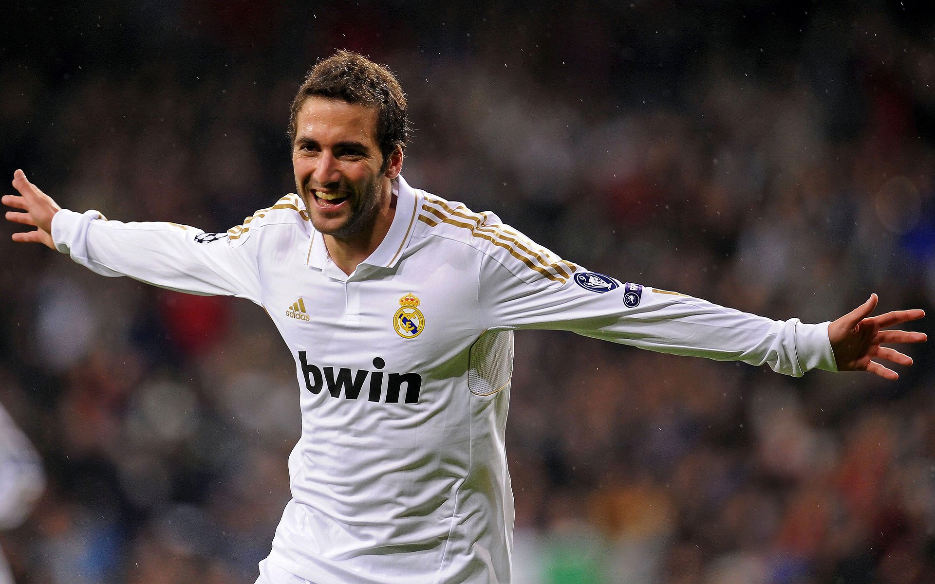 黄昏赛道上的黎明枪响，当红牛绝杀威廉姆斯，汉密尔顿在纪录里刻下永恒